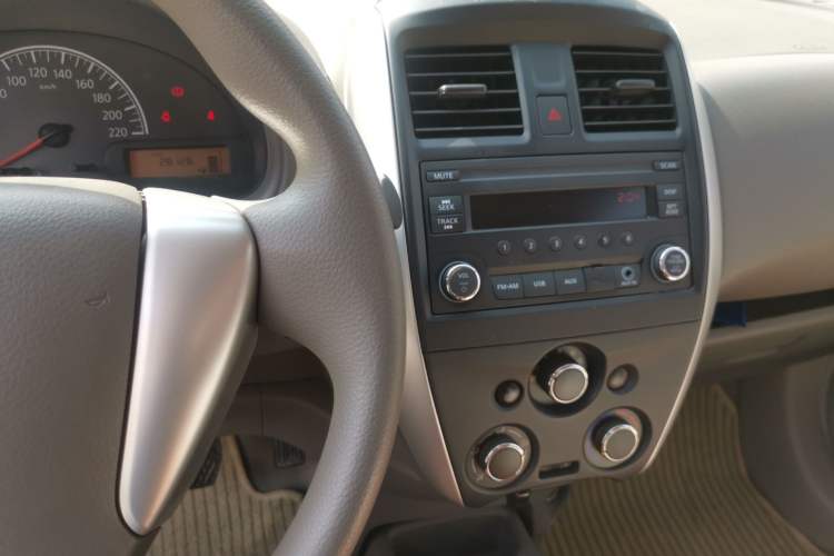 Used Nissan Sunny 2016 1.5XE Manual Leading Edition
