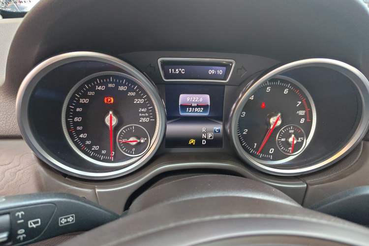 Used Mercedes-Benz GLE 2016 GLE 320 4MATIC Dynamic Edition Instrument Cluster