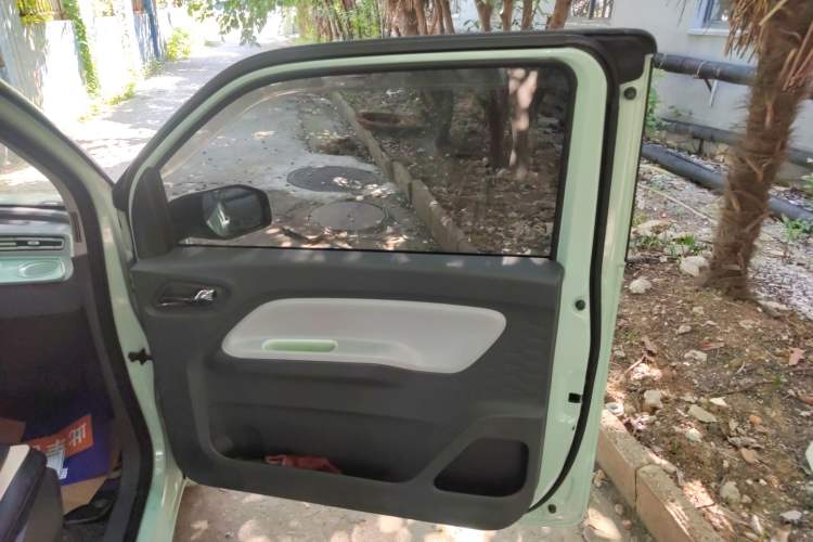 Used Wuling Hongguang MINIEV 2021 Macaron Premium Model – Lithium Iron Phosphate