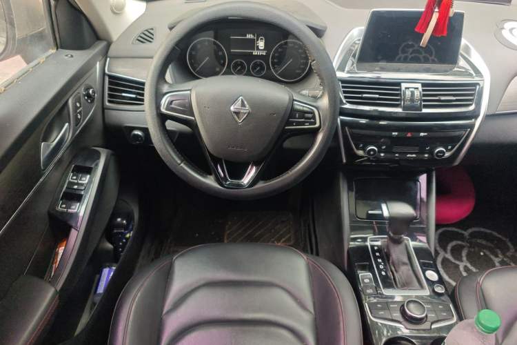 Used BORGWARD BX5 2017 20TGDI Automatic Two-Wheel Drive Pioneer Edition