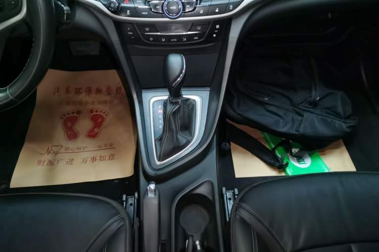 Used Buick GT 2019 18T Automatic Connected Elite Model China VI Standard Gear Lever