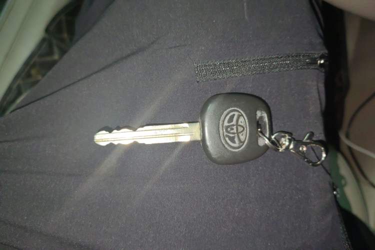 Used Toyota Corolla EX 2011 1.6L Automatic Luxury Edition Vehicle Key