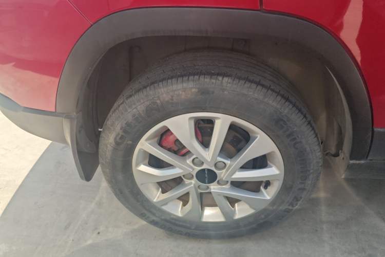 Used BAIC Beijing X3 2021 1.5T Manual Glory Edition Right Rear Wheel Hub