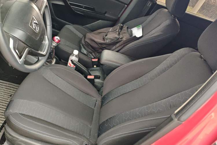 Used Baojun 310 2016 1.2L manual Comfort trim level
