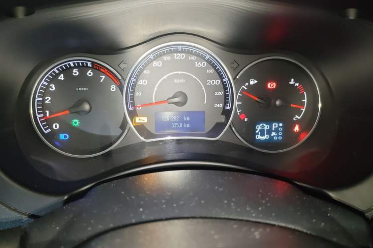 Used Renault Koleos 2012 2.5L 4x4 Comfort Edition with Navigation