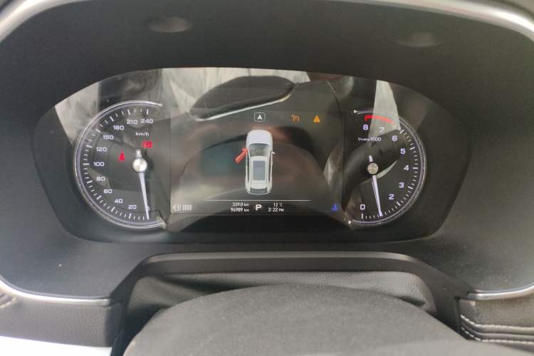 Used Roewe RX5 2016 30T Two-Wheel Drive Automatic Internet Smart Edition
