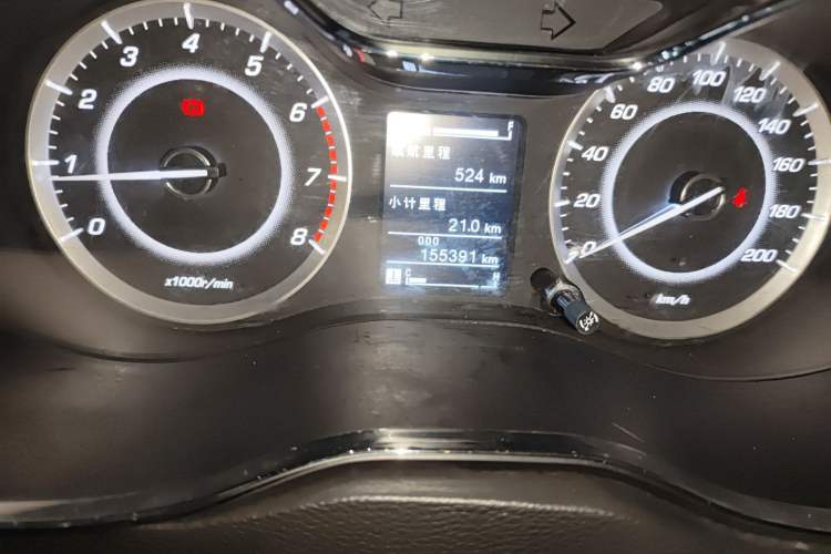 Used Baojun 560 2015 1.8L Manual Elite Edition Odometer Close Up