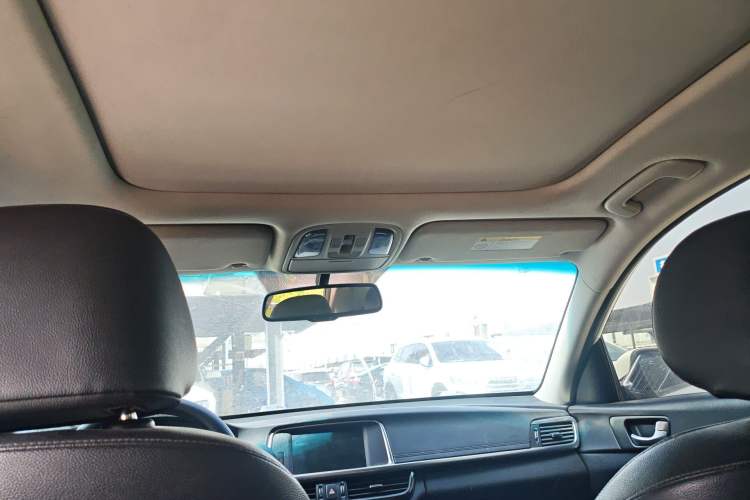 Used Kia K5 2016 1.6T Automatic LUX
