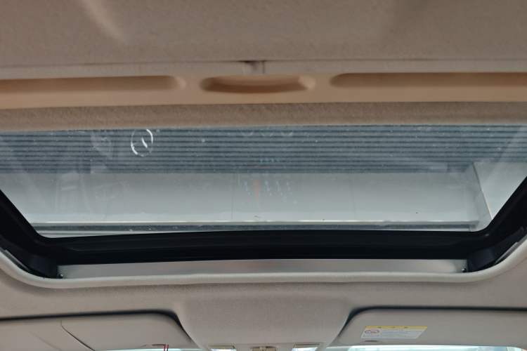 Used Mazda 5 2011 2.0L Automatic Luxury Edition Headliner