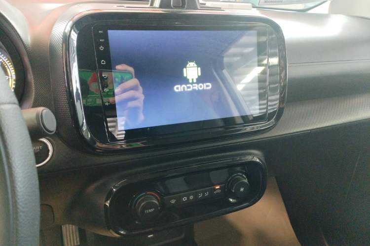 Used Roewe Clever 2022 311km QiQi BoBo Edition Audio And AC Panel