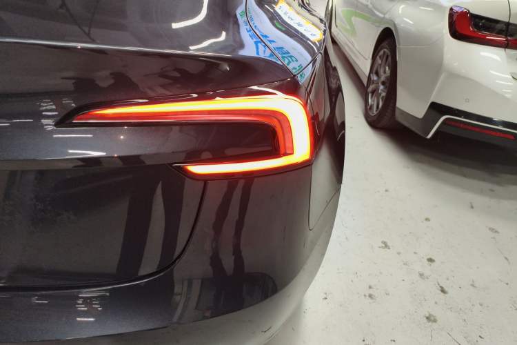 Used Tesla Model 3 2025 Rear-Wheel-Drive Version