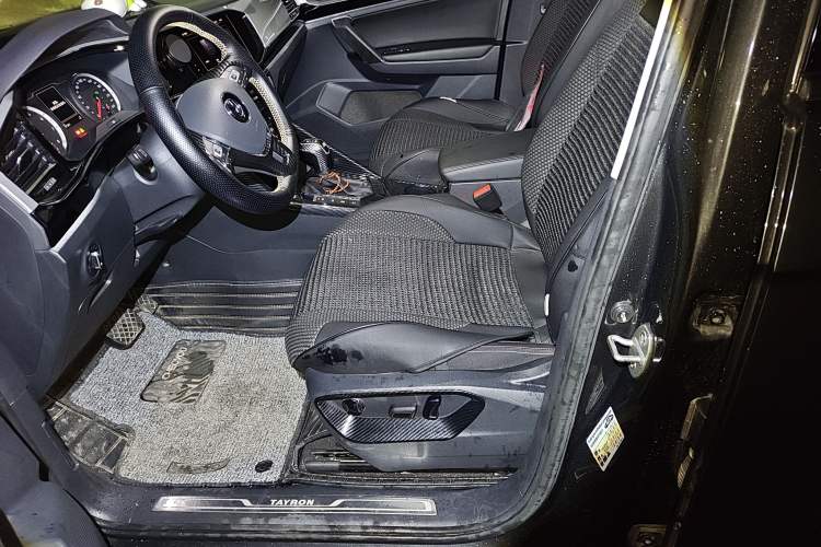 Used Volkswagen Tayron 2020 330TSI Two-Wheel Drive Luxury Smart Connectivity Version