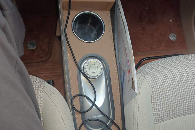 Used Wuling Hongguang MINIEV 2025 Four-Door Version Advanced Edition
