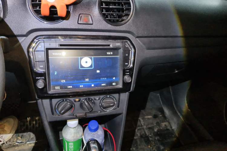 Used Volkswagen Jetta 2015 Value Edition 1.6L Automatic Fashion Version
