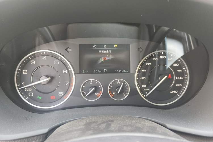 Used BORGWARD BX7 2018 28T Front-Wheel Drive Quality Enjoyment Version 5 Seats China VI Emission Standard
