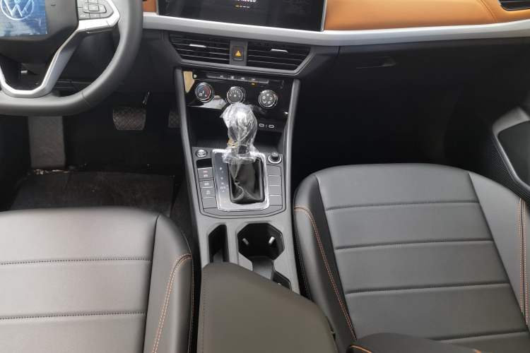 Used Volkswagen Bora 2026 200TSI DSG Yuexing Navigation Edition Gear Lever