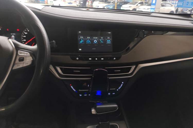 Used CHANGAN CS35PLUS 2020 1.4T DCT Yue Lian Blue Whale Edition
