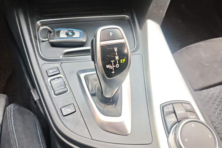 Used BMW 3 Series 2016 320i M Sport Gear Lever