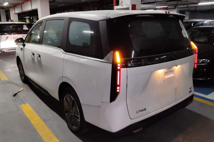 Used SAIC MAXUS Dajia 7 2024 Revised Version Super Hybrid Long-Range Edition Enjoyment Version
