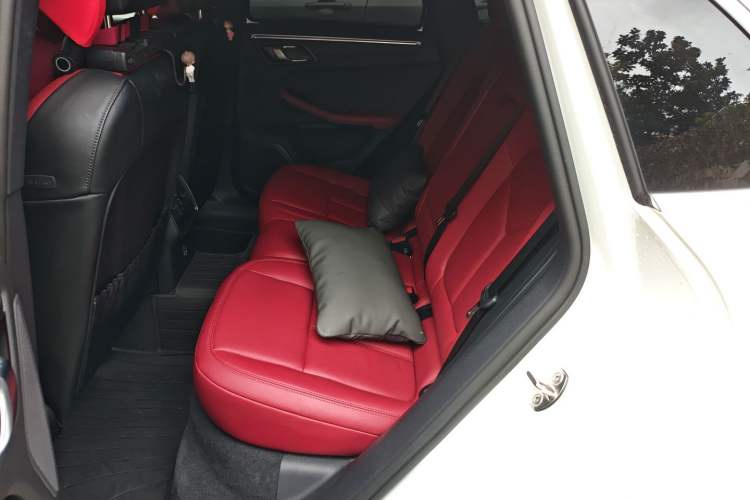 Used Porsche Macan 2024 Macan 2.0T Left Rear Seat