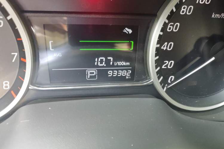 Used Nissan Sylphy 2016 1.6XV CVT Smart Enjoyment Version Odometer Close Up