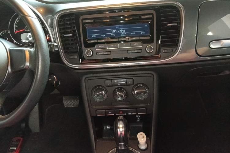 Used Volkswagen Beetle 2013 1.4 TSI Comfort Model
