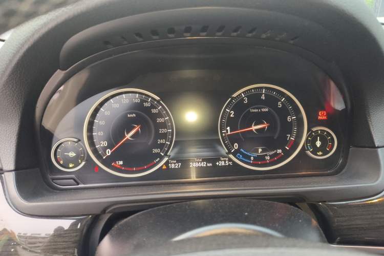 Used BMW 5 Series 2014 525Li Luxury Design Package