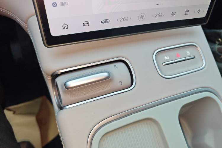 Used Nio EC6 2024 75 kWh
