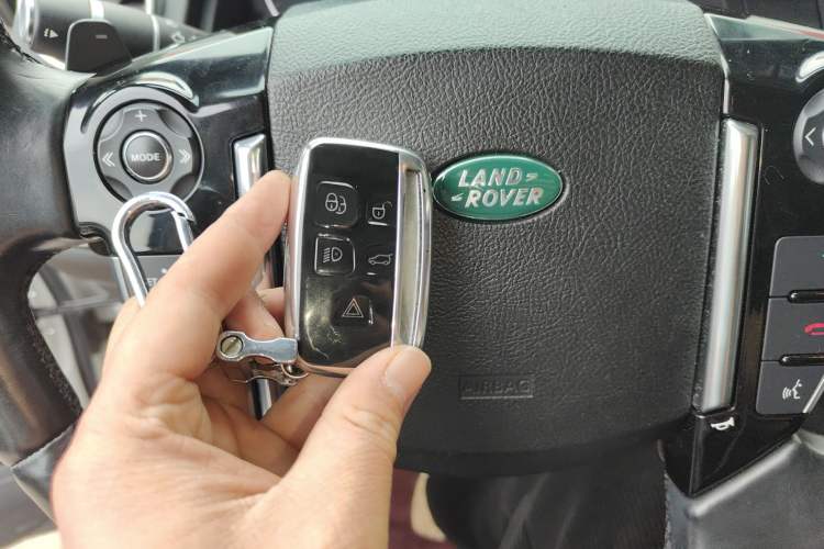 Used Land Rover Discovery 2013 3.0 SDV6 HSE Diesel Edition Vehicle Key