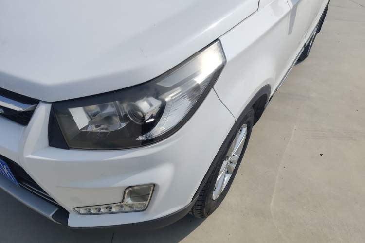 Used HYOSOW S3 2016 1.5L Manual Luxury Edition China IV Emission Standard Left Front Headlight