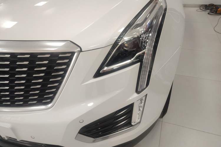 Used Cadillac XT5 2020 28T Tech Edition Left Front Headlight