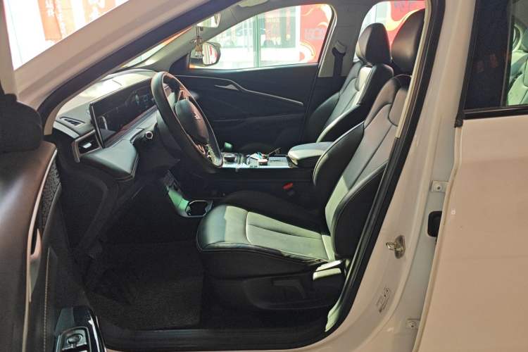 Used NETA U 2023 Neta U-Ⅱ 500 U Show Edition – Lithium Iron Phosphate