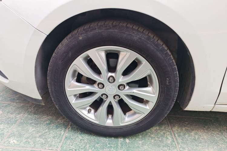 Used Buick GT 2019 15T Dual-Clutch Connected Elite Model China VI Left Front Wheel Hub