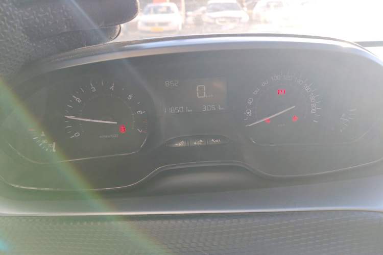 Used Peugeot 2008 2014 1.6L Manual Trend Edition