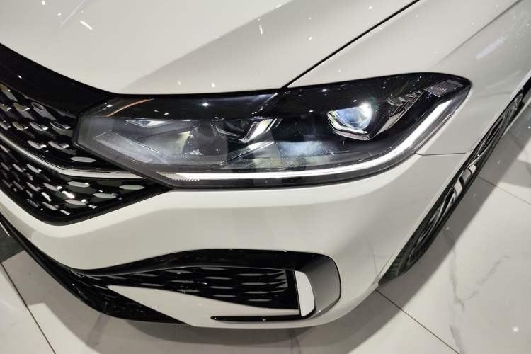 Used Volkswagen Lavida 2024 300TSI DSG Starry Sky Deluxe Edition
