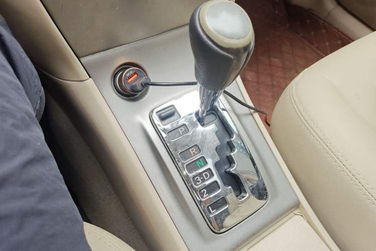 Used Toyota Corolla EX 2013 1.6L Automatic Luxury Edition