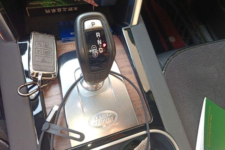 Used Land Rover Discovery Sport 2020 249 PS R-Dynamic Performance Edition