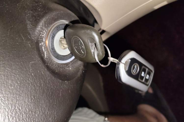 Used Toyota Highlander 2009 2.7L Two-Wheel Drive 7-Seater Luxury Edition