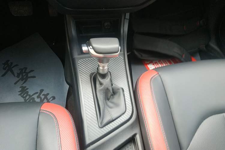 Used Luxgen U5 SUV 2017 1.6L CVT Knight Edition
