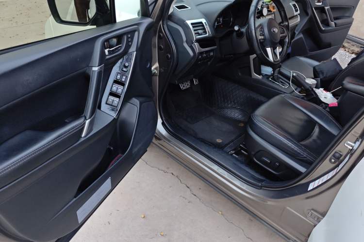 Used Subaru Forester 2016 2.5i Prestige Navigation Edition
