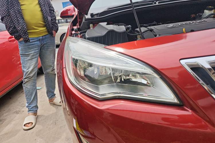 Used Buick GT 2014 XT 1.6L Manual Entry-Level Model
