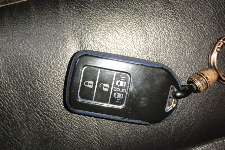 Used Honda Odyssey 2015 Updated Version 2.4L Smart Edition