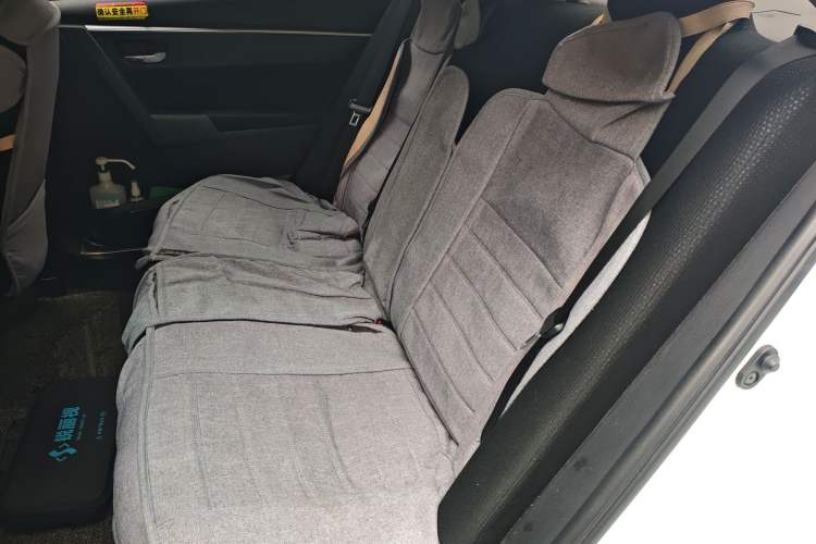 Used Toyota Levin 2017 Revised Dual-Engine 1.8H GS E-CVT Elite Sunroof Version China V Standard