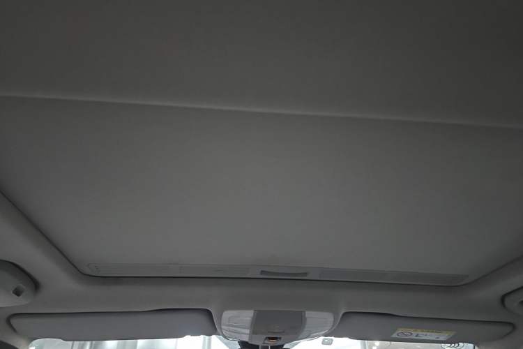 Used Mercedes-Benz C-Class 2013 C 180 Classic Grand Edition
