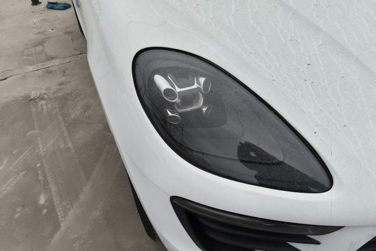 Used Porsche Macan 2016 Macan 2.0T Right Front Headlight