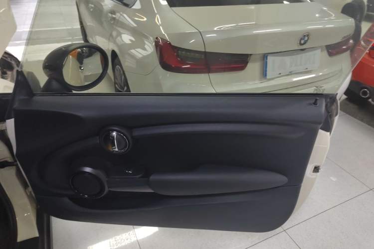 Used MINI MINI 2014 1.5T COOPER Fun