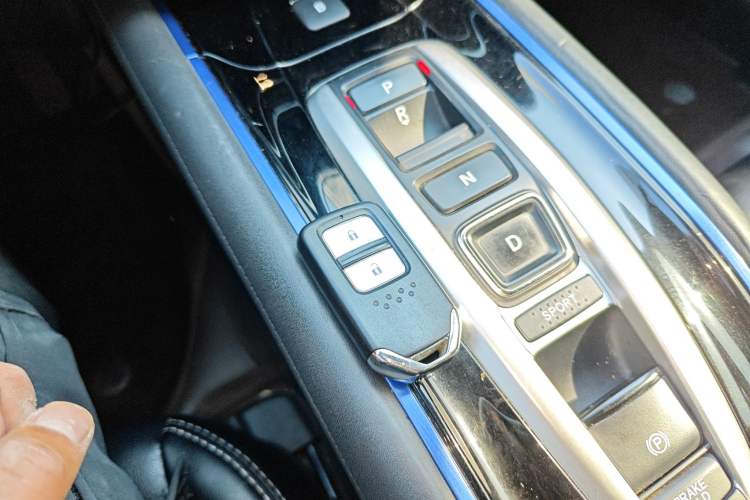 Used Everus VE-1 2021 Travel Edition
