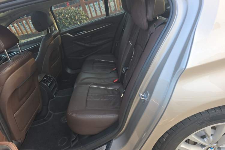 Used BMW 5 Series New Energy 2020 Mileage Upgrade Version 530Le Luxury Package
