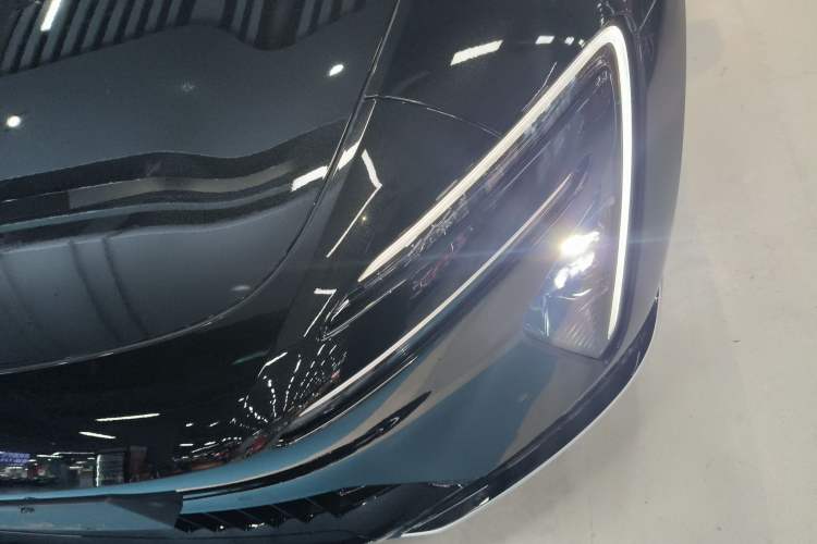 Used Avatr 06 2025 Ultra Pure Electric Edition Left Front Headlight