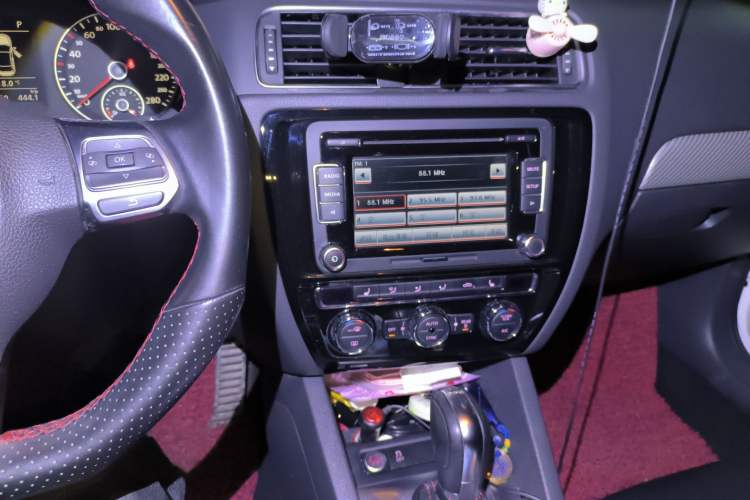 Used Volkswagen Sagitar 2013 2.0 TSI GLI
